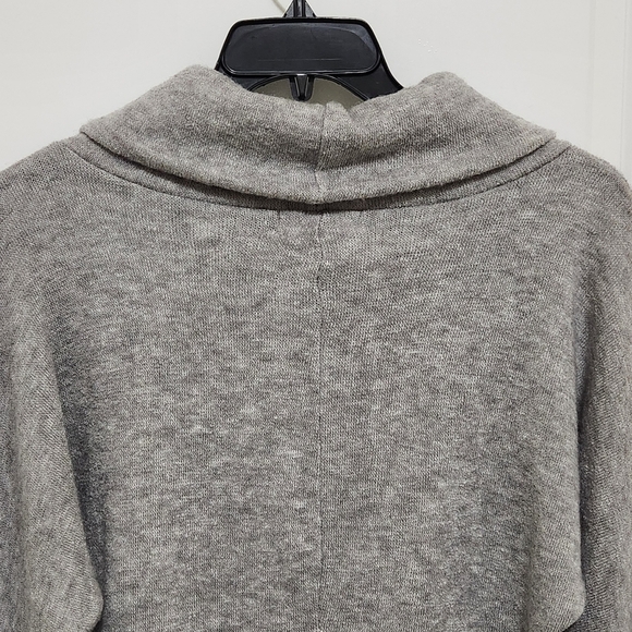 MOD Womens M Gray Cowl Neck Cropped Angora Blend Sweater Dolman Sleeve - Picture 5 of 10